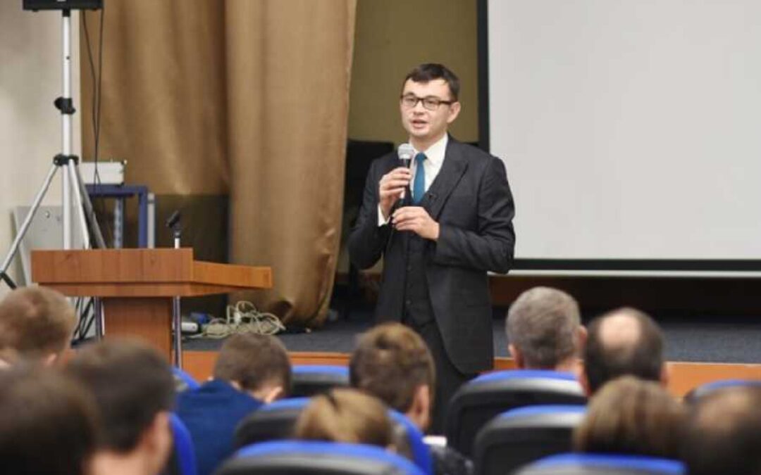 Булат Назмутдинов: законы поменялись, а образование нет: что не так с юридическими факультетами в России